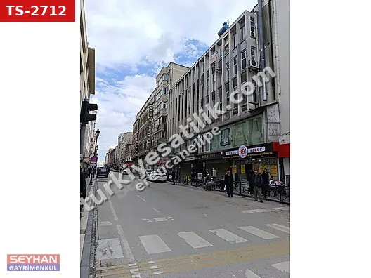 ABİDİNPAŞA CADDESİNDE SAYDAM İŞ HANINDA 1+1 KİRALIK CAZİP OFİS